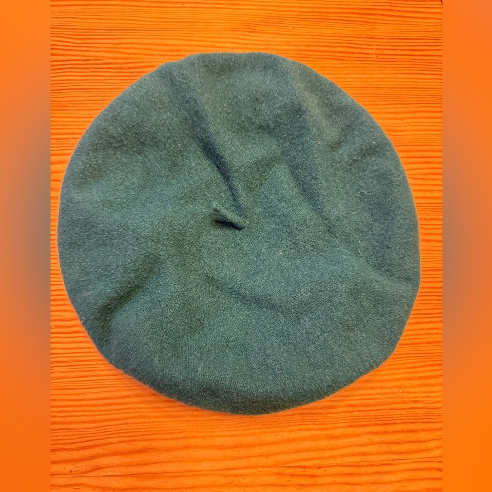 Aritza teal 100% wool beret, EUC